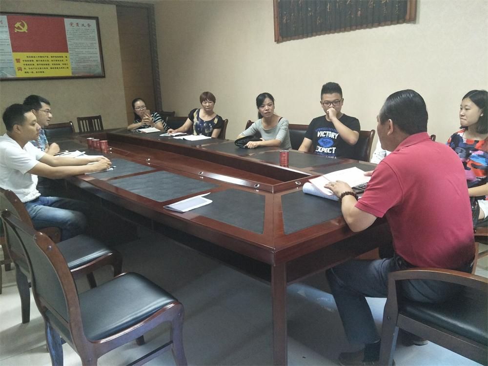 福建易順建筑工程有限公司2017年第一屆：“金秋助學(xué)，學(xué)子圓夢，誠信你我，感恩社會”