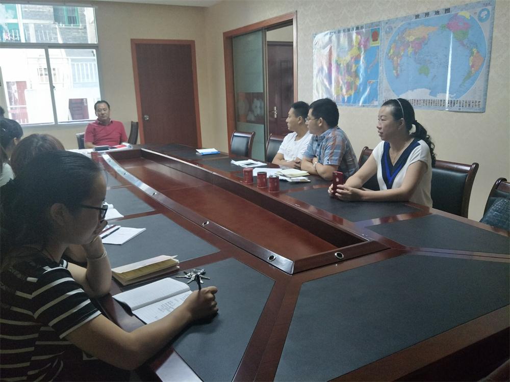 福建易順建筑工程有限公司2017年第一屆：“金秋助學(xué)，學(xué)子圓夢，誠信你我，感恩社會”